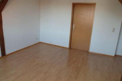 Gemütliche große helle 2 Zimmer Wohnung in einer beliebten Straße mit Einbauküche und Garten! - Hannover Ahlem-Badenstedt-Davenstedt