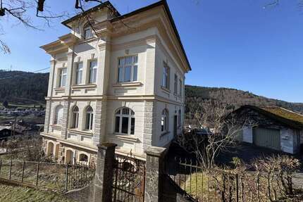 Haus zum Kaufen in Höfen an der Enz 799.000,00 € 235 m²