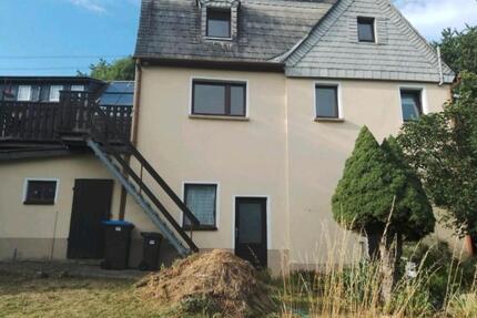 Einfamilienhaus im Erzgebirge - 57.000,00&nbsp;EUR Kaufpreis, ca.&nbsp; 80,00&nbsp;m&sup2; in Taura (PLZ: 09249)