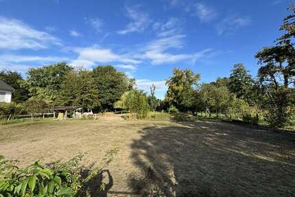 Grundstück zu verkaufen in Wendeburg 250.000,00 € 1477 m²