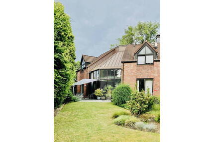 Architektenhaus - 695.000,00&nbsp;EUR Kaufpreis, ca.&nbsp; 212,00&nbsp;m&sup2;&nbsp;Wohnfl&auml;che in Gelsenkirchen (PLZ: 45886) Ückendorf