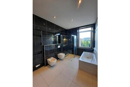 Helle Wohnung mit einem großen Bad in Hagen Haspe zu vermieten