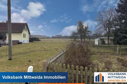 Großes Grundstück in ruhiger und sonniger Lage! - Rossau