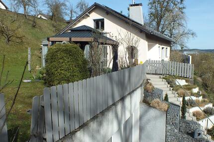 EFH in DGFTeisbach, mitten im Ort und doch allein; 495.000 € - Dingolfing