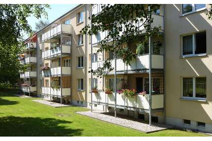 Wohnung zum Mieten in Chemnitz 300,00 € 61 m²