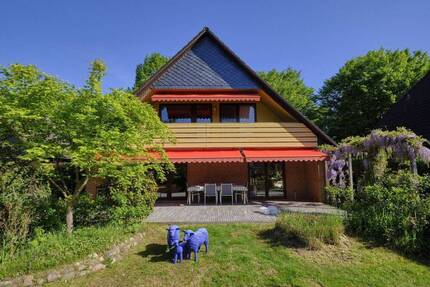 Freistehendes Einfamilienhaus mit Südgarten in ruhiger Lage von Hamburg-Volksdorf