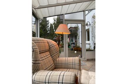 Helle Wohnung mit Wintergarten in Gummersbach Reinighausen, 140qm
