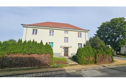 Für Sie vollständig saniert! 2Raum-Wohnung in ruhiger Lage in Löbau!