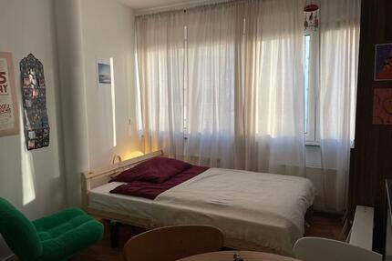 Modernes Zimmer in 4er WG - 565,00&nbsp;EUR Kaltmiete, ca.&nbsp; 132,00&nbsp;m&sup2; in Darmstadt (PLZ: 64293) Darmstadt-Nord