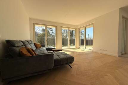 Wohnung zum Kaufen in Grünheide 1.050.000,00 € 147.31 m²