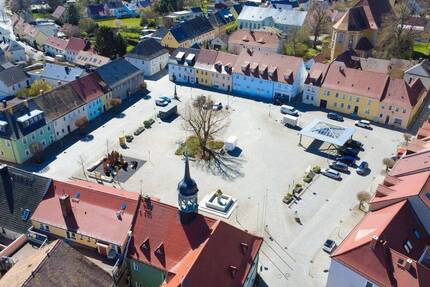Direkt am Markt! Historischer Altbau mit vielseitiger Nutzung! - Elstra