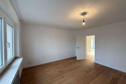 Wohnung zum Kaufen in Düsseldorf 345.000,00 € 64 m²