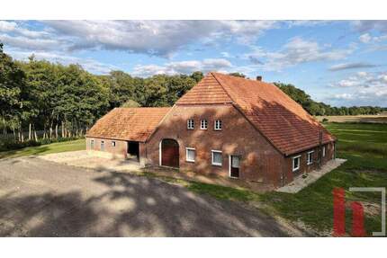 *PREISREDUZIERUNG - Ländliches Anwesen mit großem Grundstück in Holdorf