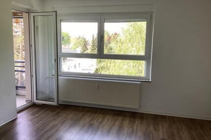 3-Zimmerwohnung mit Balkon. - 890,00&nbsp;EUR Kaltmiete, ca.&nbsp; 70,80&nbsp;m&sup2; in Frankfurt am Main (PLZ: 60439) Nord-West