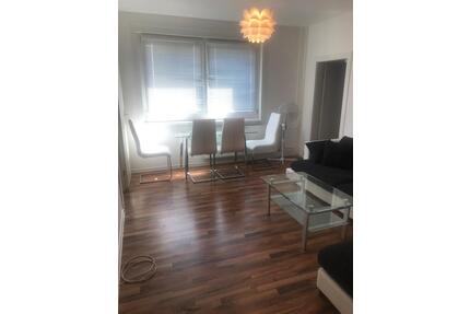 2 Zimmer Wohnung voll möbliert 2 room flat full furnished - Berlin Lichtenberg