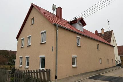Einfamilienhaus mit Bauplatz und Nebengebäude - Donauwörth