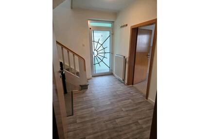 Einfamilienhaus zu vermieten - 900,00&nbsp;EUR Kaltmiete, ca.&nbsp; 105,00&nbsp;m&sup2; in Herschweiler-Pettersheim (PLZ: 66909)