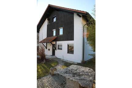 Haus zum Kaufen in Passau 395.000,00 € 137.51 m²