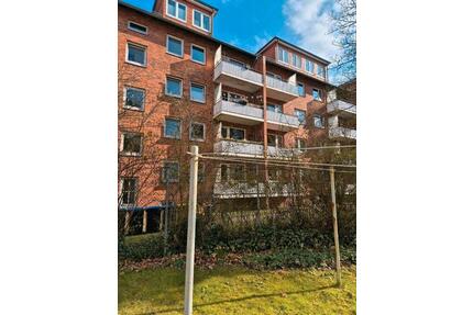 Kiel, gut geschnittene 2 Zi Whg mit Sonnenbalkon Nähe Südfriedhof