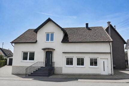 Sanierungsbedürftiges Einfamilienhaus mit ca. 140 m² Wohnfläche - Etzbach