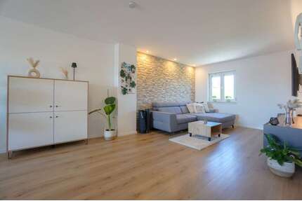 Wohnung zum Kaufen in Burgthann 370.000,00 € 112.2 m²