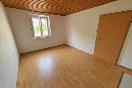 Schöne helle 3 Zimmer Wohnung - 650,00&nbsp;EUR Kaltmiete, ca.&nbsp; 43,00&nbsp;m&sup2; in Regensburg (PLZ: 93053) Galgenberg