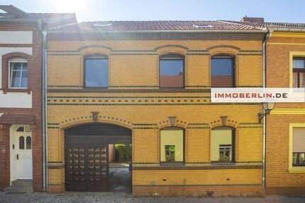 310.000,00&nbsp;EUR Kaufpreis, ca.&nbsp; 165,00&nbsp;m&sup2;&nbsp;Wohnfl&auml;che in Treuenbrietzen (PLZ: 14929)