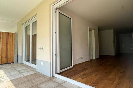 Provisionsfrei - 2-Zimmer-Gartenwohnung mit Südterrasse - Traunstein