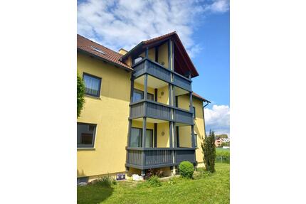 2. Zimmer-Dachgeschosswohnung - 470,00&nbsp;EUR Kaltmiete, ca.&nbsp; 53,00&nbsp;m&sup2; in Schwandorf (PLZ: 92421)