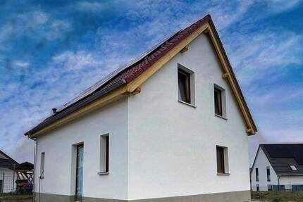 Energieeffizientes Ein-Zweifamilienhaus in ruhiger Lage - Gierstädt