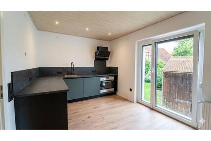 Modernes 90m²-Juwel: Design-Küche, Highspeed & Grüne Energie! - Holzheim