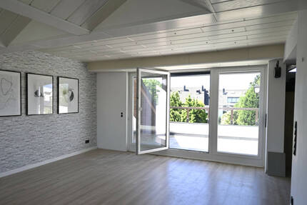 Charmante Dachwohnung mit sonniger Dachterrasse - Essen / Dellwig