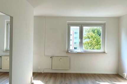 Wohnung zum Mieten in Gera 600,00 € 107.07 m²