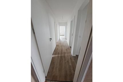 Neu renoviert 3 ZKB-Whg zu vermieten, Nähe Rhedaer Straße - Gütersloh