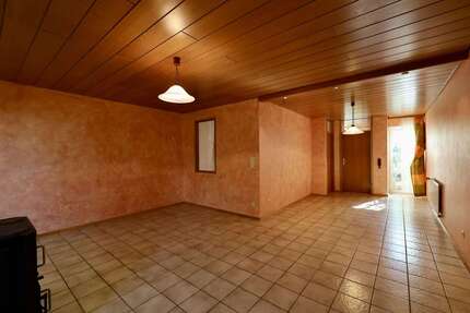 Haus zum Kaufen in DurmersheimWürmersheim 378.000,00 € 133.54 m² - Durmersheim/Würmersheim