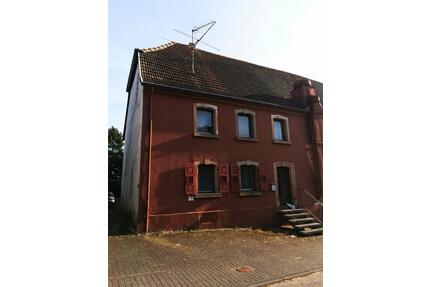 Bauernhaus ; Denkmalgeschützt - 175.000,00&nbsp;EUR Kaufpreis, ca.&nbsp; 121,00&nbsp;m&sup2; in Kirkel (PLZ: 66459)