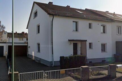 Viel Platz in dieser großzügigen Doppelhaushälfte Renditeobjekt - Neu-Ulm Ludwigsfeld