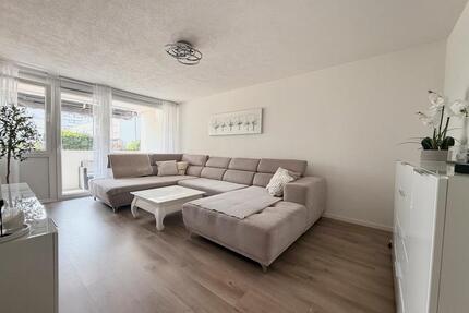Modern renovierte 3-Zimmer-Wohnung mit Balkon und Stellplatz - Böblingen Dagersheim