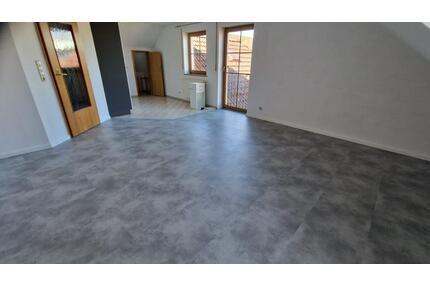 1-Zimmer DG-Wohnung - 590,00&nbsp;EUR Kaltmiete, ca.&nbsp; 41,00&nbsp;m&sup2; in Forchheim (PLZ: 91301)