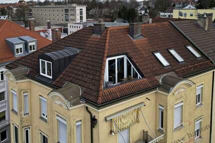 Loft-Like-Living: Charmante Dachgeschoss mit Dachterrasse und Gartenanteil in Bahnhofsnähe - Augsburg Innenstadt
