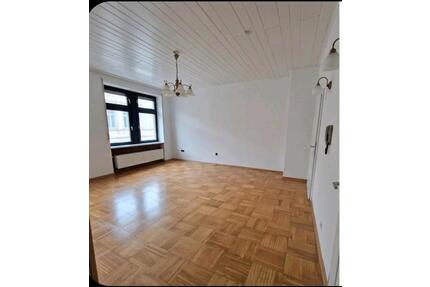 Schöne renovierte Altbau-Wohnung in St. Ingbert Blieskasteler Str - Sankt Ingbert