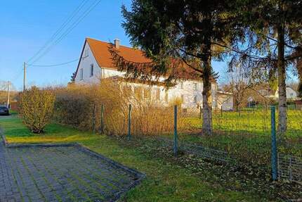 Zwangsversteigerungsobjekt - Großes Ein-Zweifamilienhaus in Thallwitz Böhlitz