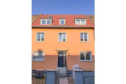 3 Fam. Hs. 2 Whg. vermietet; 1 Whg. frei in ruhiger Lage N - Eberhardshof Haus kaufen - Nürnberg Seeleinsbühl