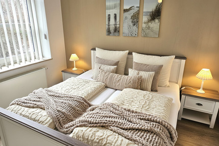 Mit Meerblick: Bezaubernde Ferienwohnung an Rügens Traumstrand in Juliusruh - Breege