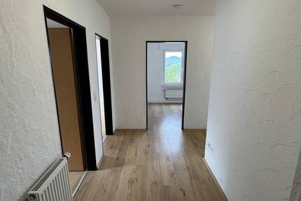 Sorpesee: 88m² 3 Zi. KDB mit Fernsicht, neuem Bad und neuer Küche - Sundern Langscheid