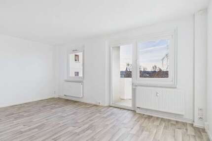 Wohnung zum Mieten in Chemnitz 304,00 € 54.01 m²