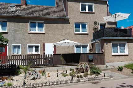 Großes Haus 254m2 mit Hof + Dachsterrasse und Ferienwohnung oben - Südharz