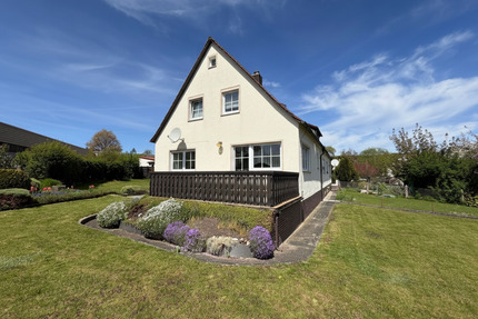 Doppelhaushälfte mit weitläufigem Garten in ruhiger Lage - Treuchtlingen