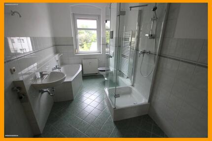 3-Raum Wohnung mit Südbalkon und Bad mit DuscheWanne in Debschwitz! - Gera