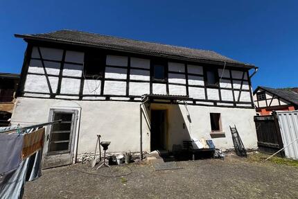 Einfamilienhaus in Knau - 30.000,00&nbsp;EUR Kaufpreis, ca.&nbsp; 65,00&nbsp;m&sup2; in Ranis (PLZ: 07389)